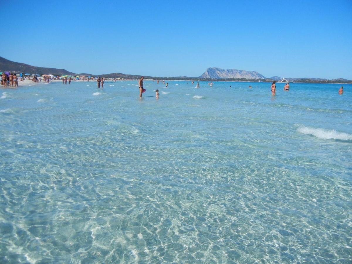 Appartamento Trilocale a 200 mt dal centro San Teodoro  Esterno foto