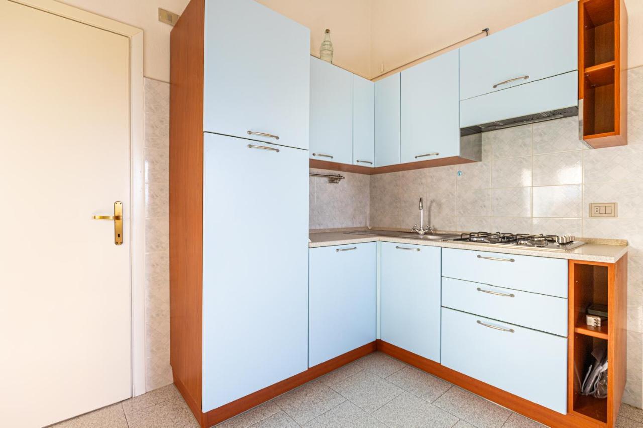 Appartamento Trilocale a 200 mt dal centro San Teodoro  Esterno foto